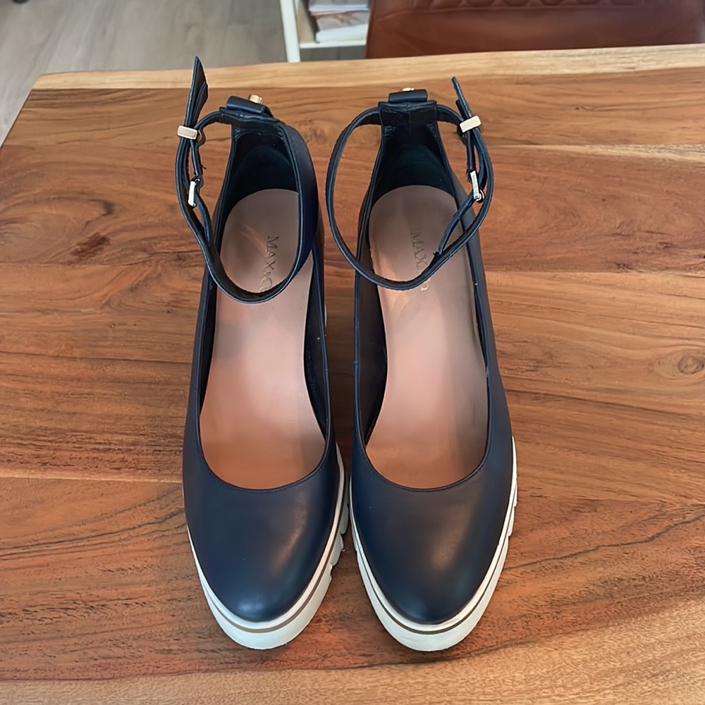 Max & Co. Navy Leather Wedge Chunky Soled Leather Shoes w/Ankle Straps